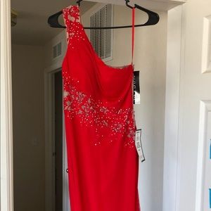 One of a Kind, never-worn red prom dress